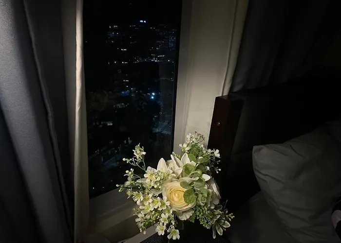 Apartment Classy Bgc View Pool Gym Sauna Manila