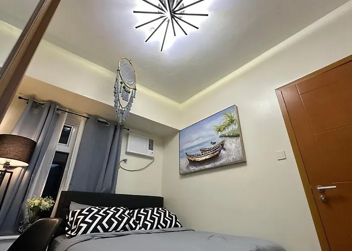 Classy Bgc View Pool Gym Sauna Apartment Manila