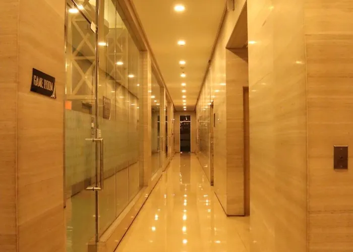Apartamento Classy Bgc View Pool Gym Sauna
