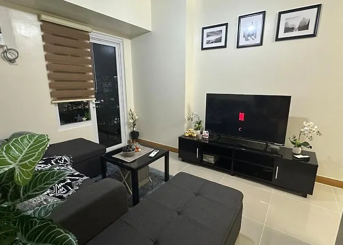 Classy Bgc View Pool Gym Sauna Apartamento *