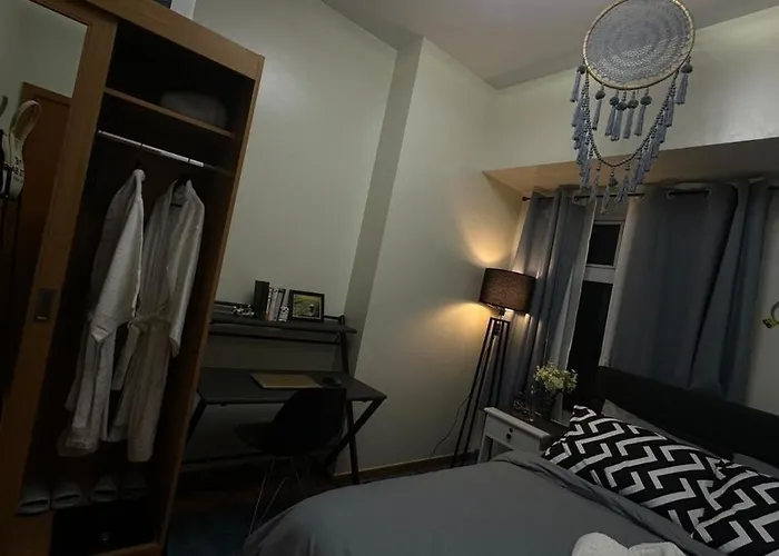 Classy Bgc View Pool Gym Sauna * Manila